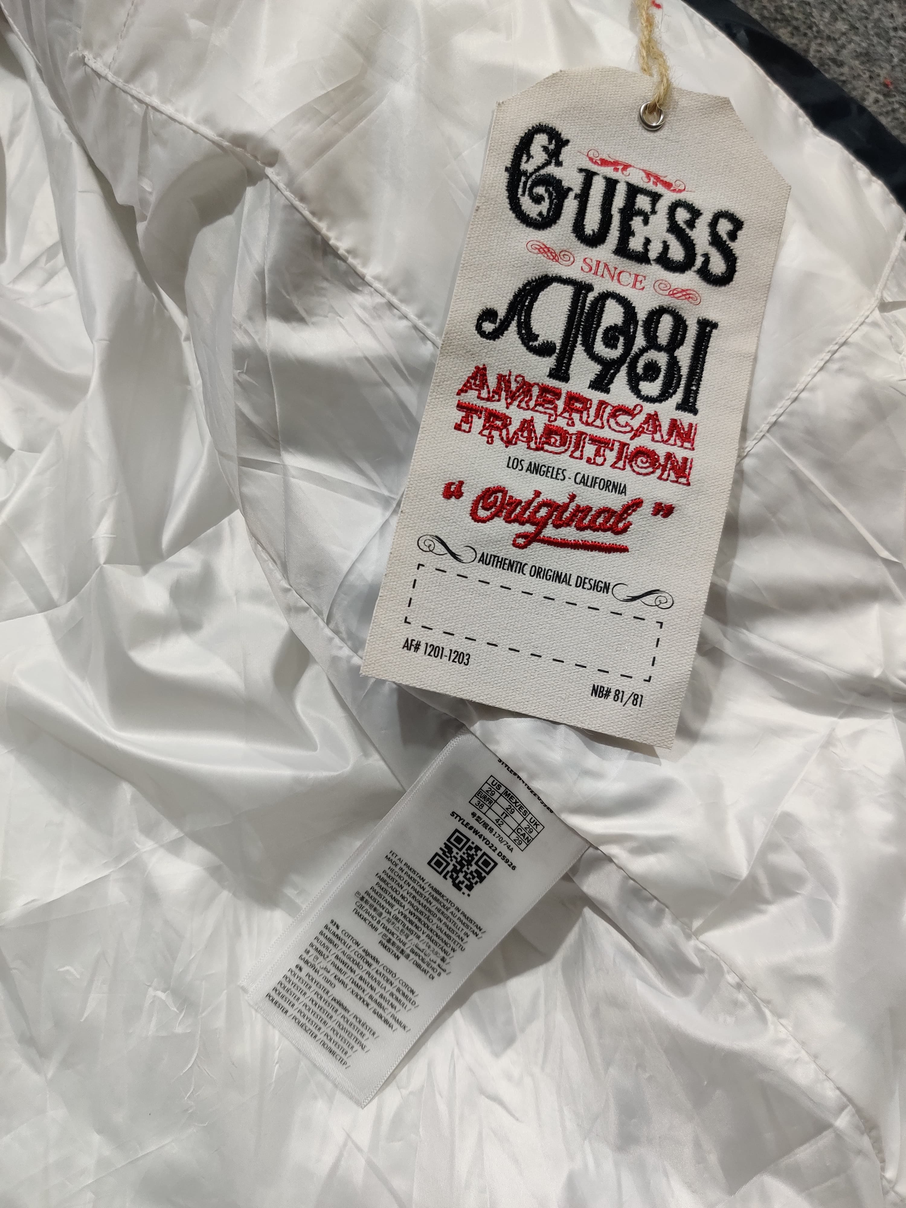 Gue?ss Down Puffer Jacket - Navy/White