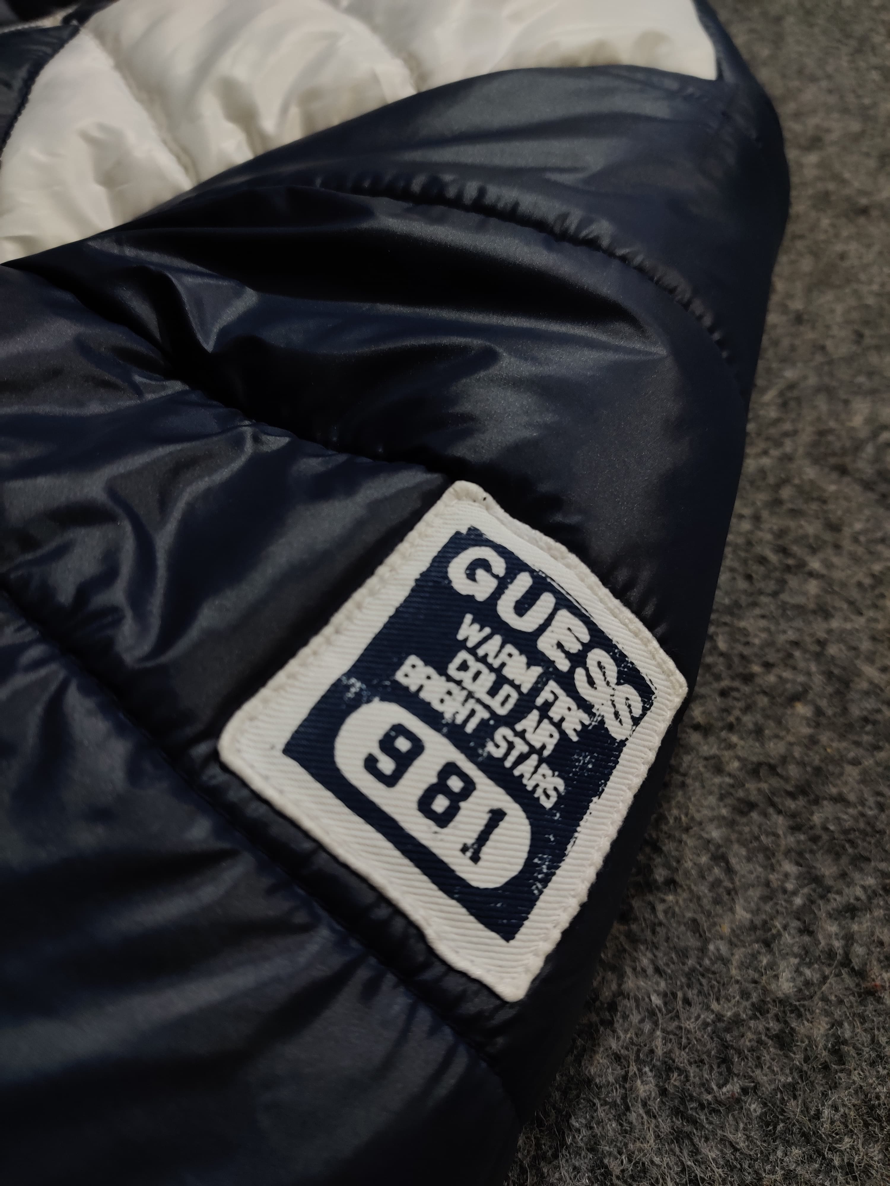 Gue?ss Down Puffer Jacket - Navy/White